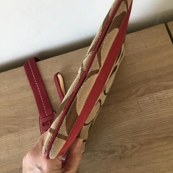 Coach Signature Shoulder Crossbody Bag Cranberry Stripe, Trim, Strap 2 Hangtags - Picture 4 of 8